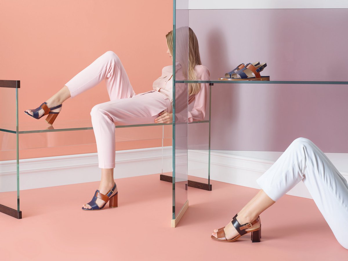 AnnaDue1's tweet image. #glasitalia @FrRossetti adv 2017 
#studiomilo 
#ronanerwanbouroullec 
facebook.com/glasitalia.mac…