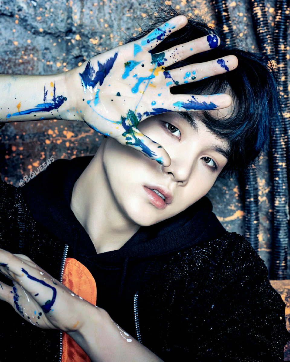 krizza_portun's tweet image. YOU NEVER WALK ALONE CONCEPT PHOTOS 1
#YOONGI #EDITED #NIGHTVERSION 😘