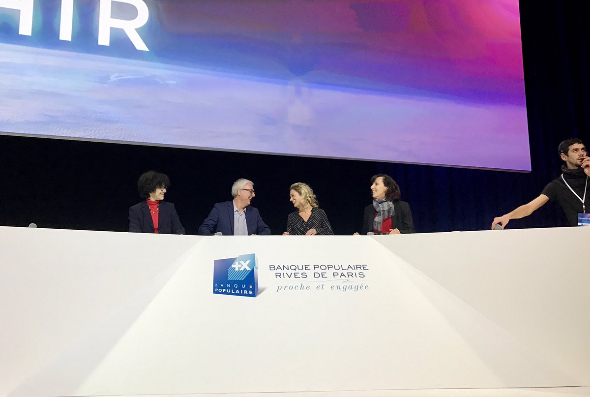BP_RivesParis's tweet photo. Les membres de notre comité exécutif préparent leurs interventions aux côtés de @VickyBogaert #CBPRP2017 #Strategie2020 https://t.co/G131vGy78D