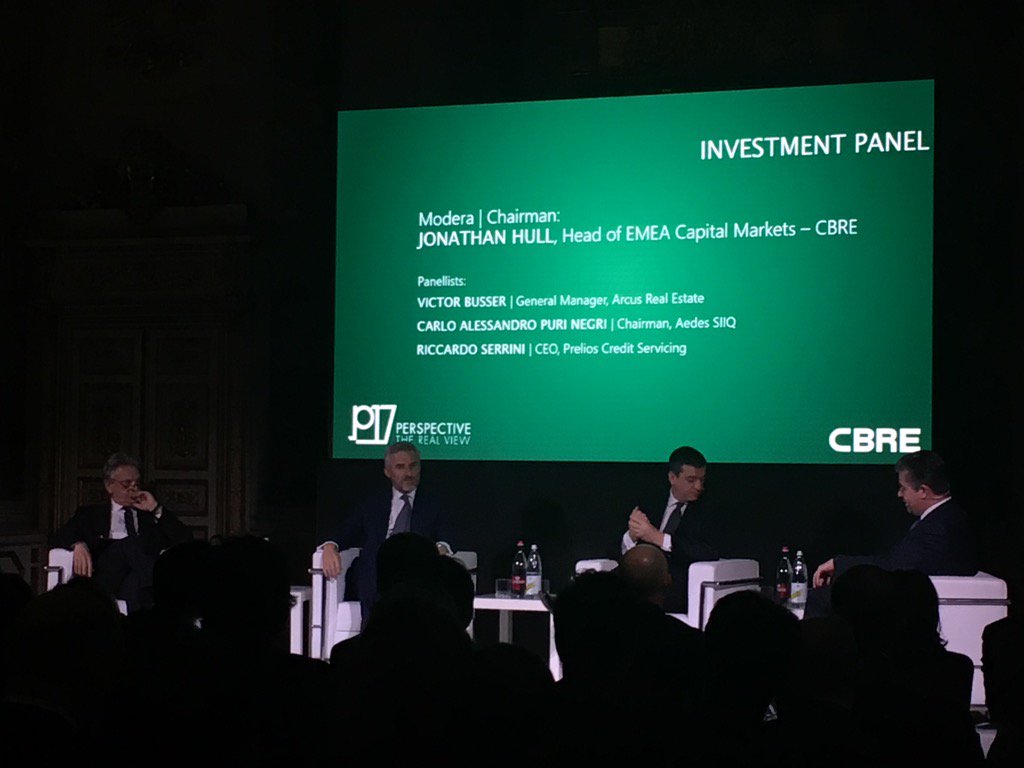 roberto_ventre's tweet photo. #perspective17 @CBREItaly @JonathanHull4 drives the panel with Victor Busser, Alessandro Puri Negri, Riccardo Serrini https://t.co/G3omhE3M4V
