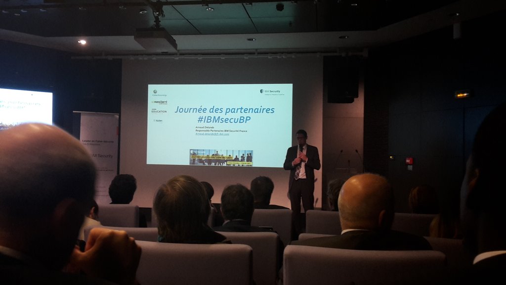 t_desouche's tweet photo. #ibmsecurite @ArrowECS_Fr https://t.co/QqEW7NExZs