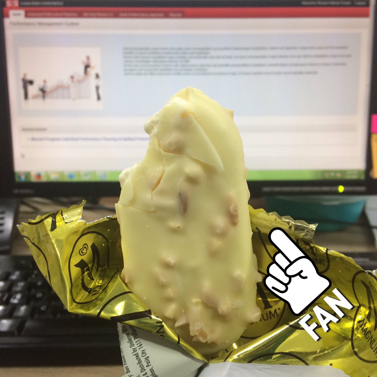 maroosfatic's tweet photo. bagaimana mungkin move on dari 70kg ini mah ☺️ https://t.co/rSbOswpEdC