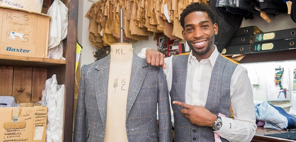 TheIdealModel's tweet photo. Check out the Celebrate Creativity at London Collections: Men
https://t.co/l7R8lAIYQK 

#throwback #menswear #tinietempah #talioring https://t.co/rdsAus9su5