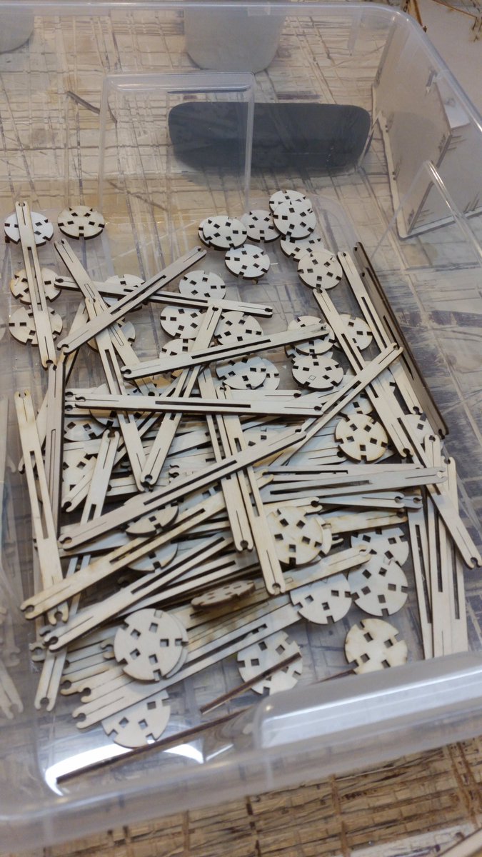 Gabuchan73's tweet photo. Great #lightdesign and #lasercutter workshop last night tanks to @machinesroom and  @trispacekit https://t.co/d523QEXnyz