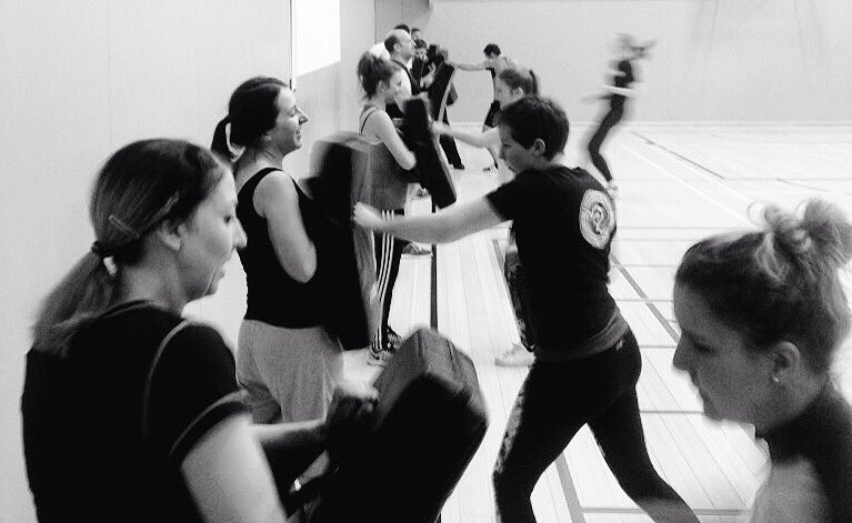 KMNewcastle's tweet photo. Awesome work in yesterday's class, great stuff from our new members!
#KravStrong #ChokeDefence #KravMaga #Newcastle #KravFit #northeasthour https://t.co/QtDS6A68TP