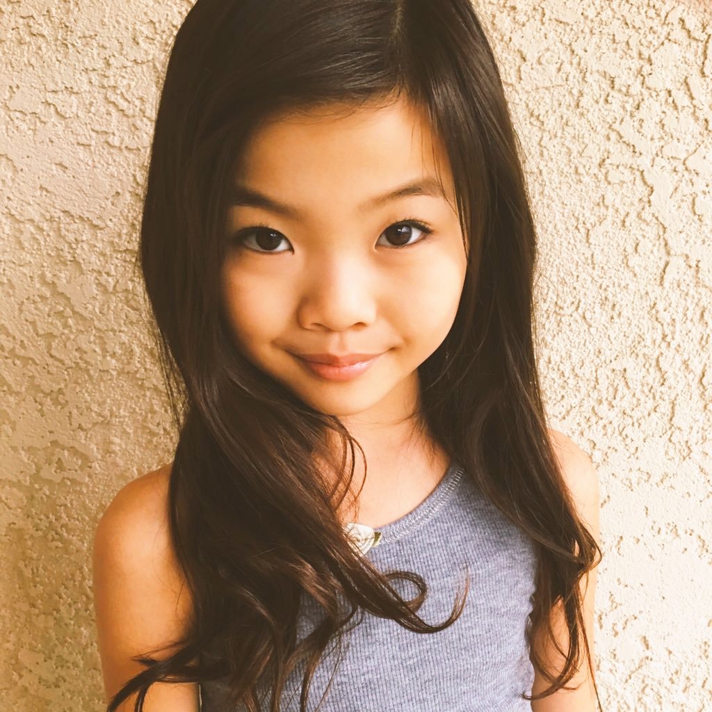 tdarkestminds's tweet photo. Miya Cech as Zu https://t.co/sSzpYmGJ6L