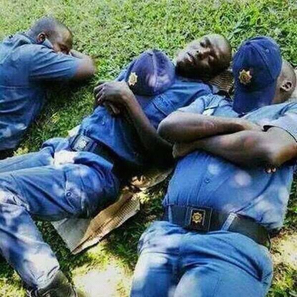 pj_napo1's tweet photo. They waked up in the morning and said they are going to fight crime how is that so while sleeping inpublic like that https://t.co/7URpN1ndKN