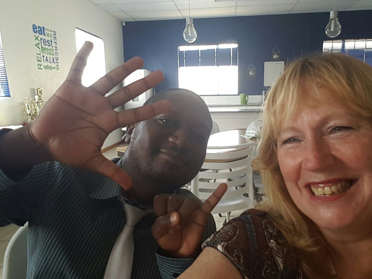 maggiev's tweet photo. @ZataNicholas  6 badges #ict4red #gapschools https://t.co/CleUwMAgao