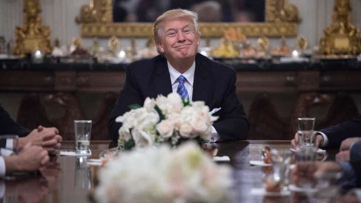 Josiehannah's tweet photo. Leaked Republican Bill Aims To 'Completely Abolish' The EPA https://t.co/x2kYt7f8QO https://t.co/nb5y5tIzOB
