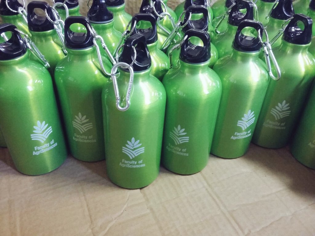 With this hot weather, your <a href="/AgriMaties/">ASA</a> water canister is perfect! And if you didn't receive one, come find us in the JS Marais building 💚