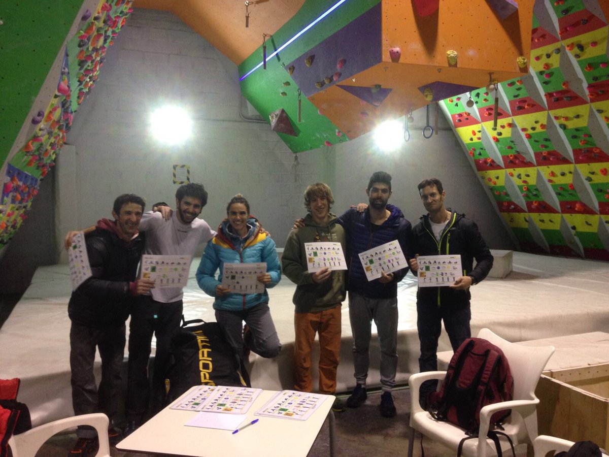 #IndoorwallTeam !!! Una pequeña Gran Familia.. muy buen Trabajo IndoorwallAlicante. Con <a href="/LaSportivaSpain/">LaSportivaSpain</a> <a href="/martin_berta/">Berta martin</a>