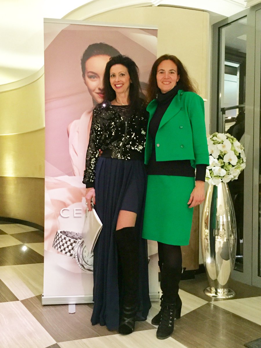 Modadivas's tweet image. @LorenaBaricalla choose an elegant evening dress by @ElesItalia to celebrate the Art of time in Monaco
modadivas.com/Magazine/Defau…