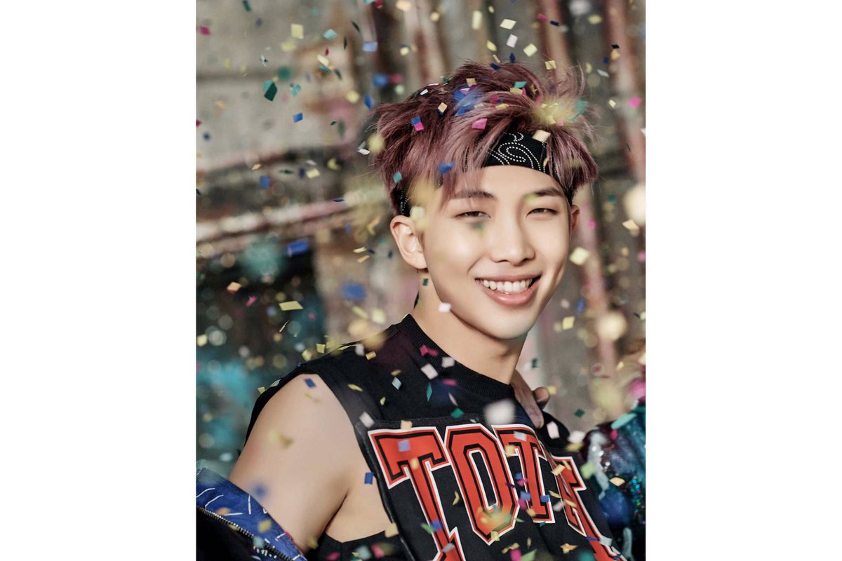 ArmySpainBTS's tweet photo. https://t.co/rKN1Kxbz9z