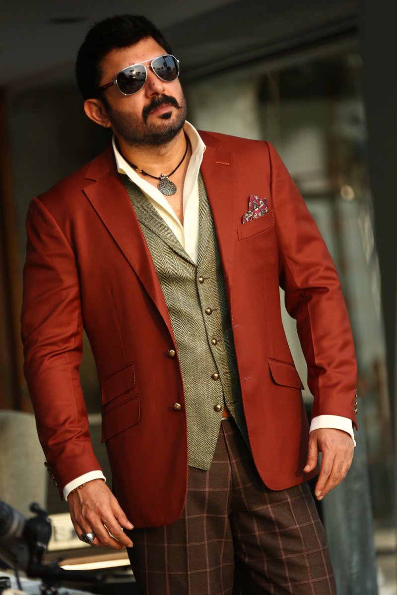 CineTimee's tweet photo. #Bogan #CTReview 3.75/5
லாஜிக்கை மறந்துவிட்டு @actor_jayamravi @thearvindswami மேஜிக்கை ரசிக்கலாம் @dirlakshman வென்றுவிட்டார் ! https://t.co/szAI8OM8lw
