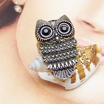 Renobijoux's tweet photo. Bague fantaisie metal Hibou, 2€ ! https://t.co/tlmj5ksNa3 #bijoux #shopping #mode #bijouxfantaisie #hibou #chouette https://t.co/GzNNcXxd8G