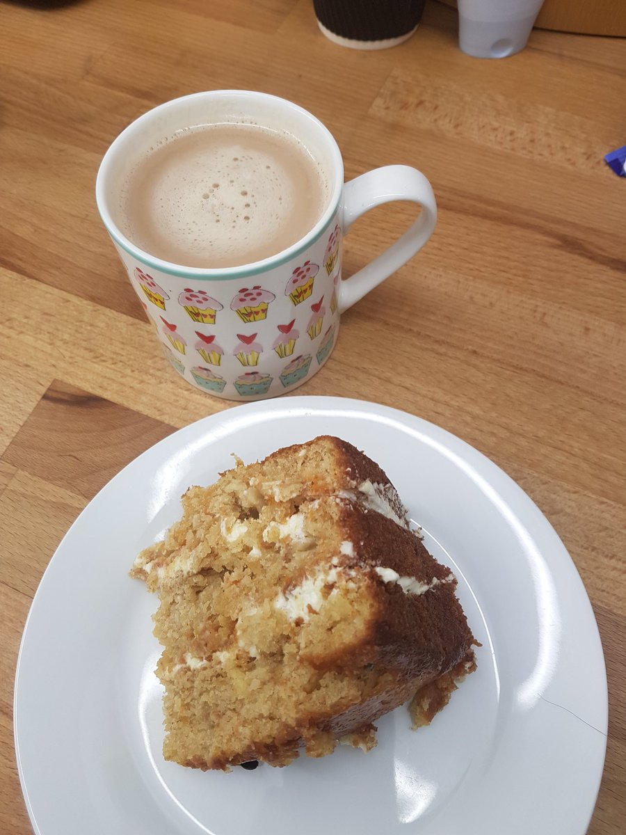 edenbaking's tweet photo. Favorite time of day... cuppa tea and a slice of passion fruit cake https://t.co/Ri4O4G0Xej