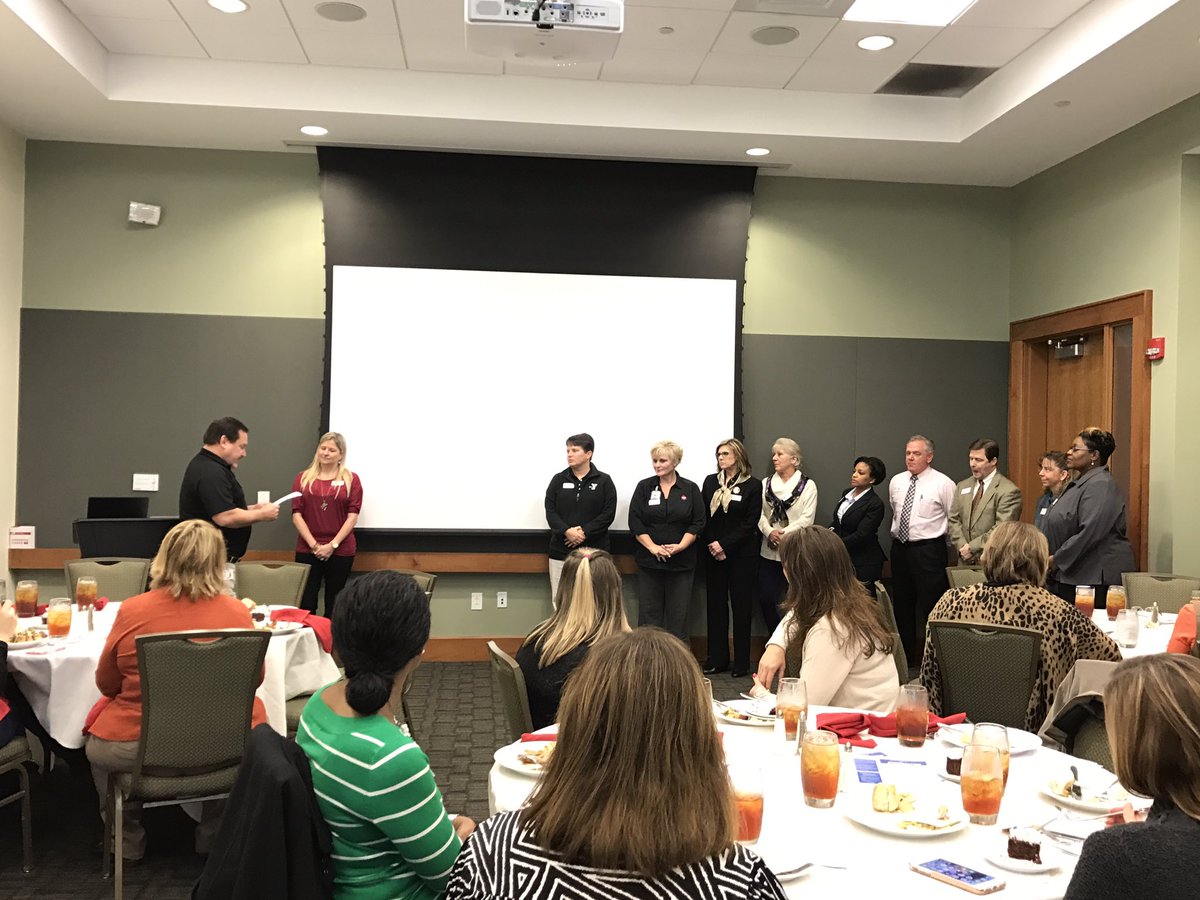 neeshburns's tweet photo. GASTONHR 2017 Board of Directors being sworn in by @MichaelChopp #gastonhr #ncshrm #shrm https://t.co/zsuY9NpqxV