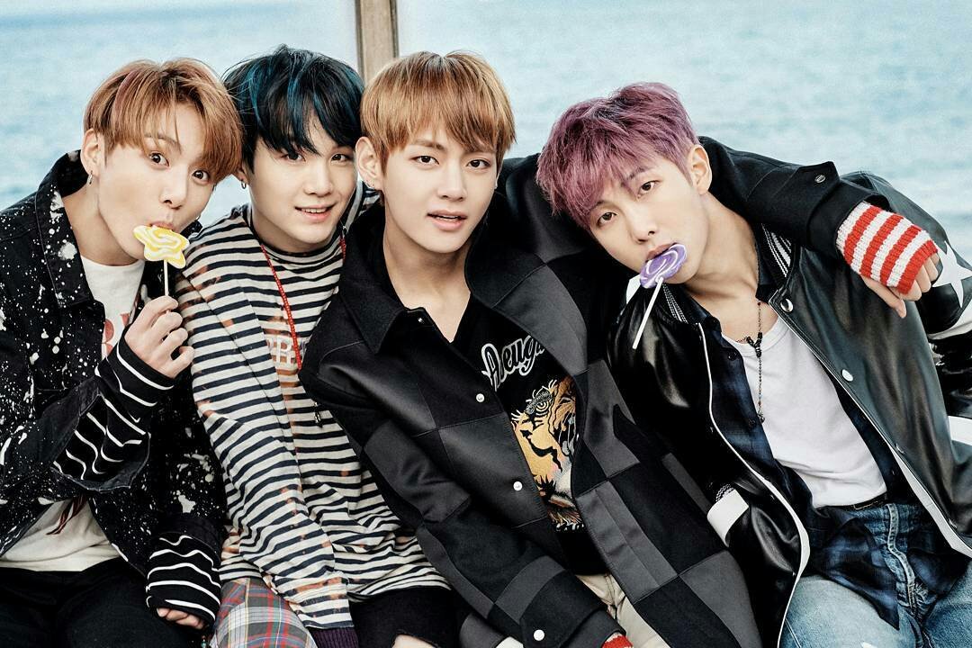 moonlitstar7's tweet photo. God thank you for letting me live in same era as them, and to just let me know &amp; love these boys, I have no regret~ 😭 #YOU_NEVER_WALK_ALONE https://t.co/thSKGXEwN4