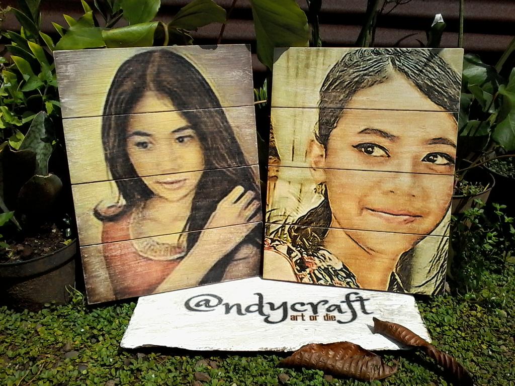 AndyPrimaHa's tweet image. Hello there,,i introduction my project @ @ndycraft ,,i do photo transferred on wood,hope you'll like it,,thanks
Sister (Tiara n Shabrina)
