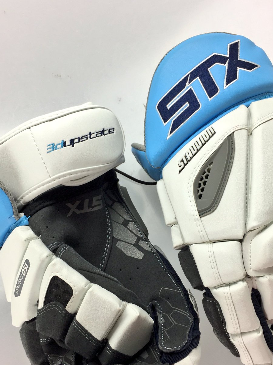 3dUpstate's tweet photo. Custom #STX #Stallion500 gloves for 3d Upstate available via @laxdotcom until Feb 7: https://t.co/2jS16Vh2Tw #3don2 #playhuge π₯π₯π₯ https://t.co/8XRbWlJ8EB