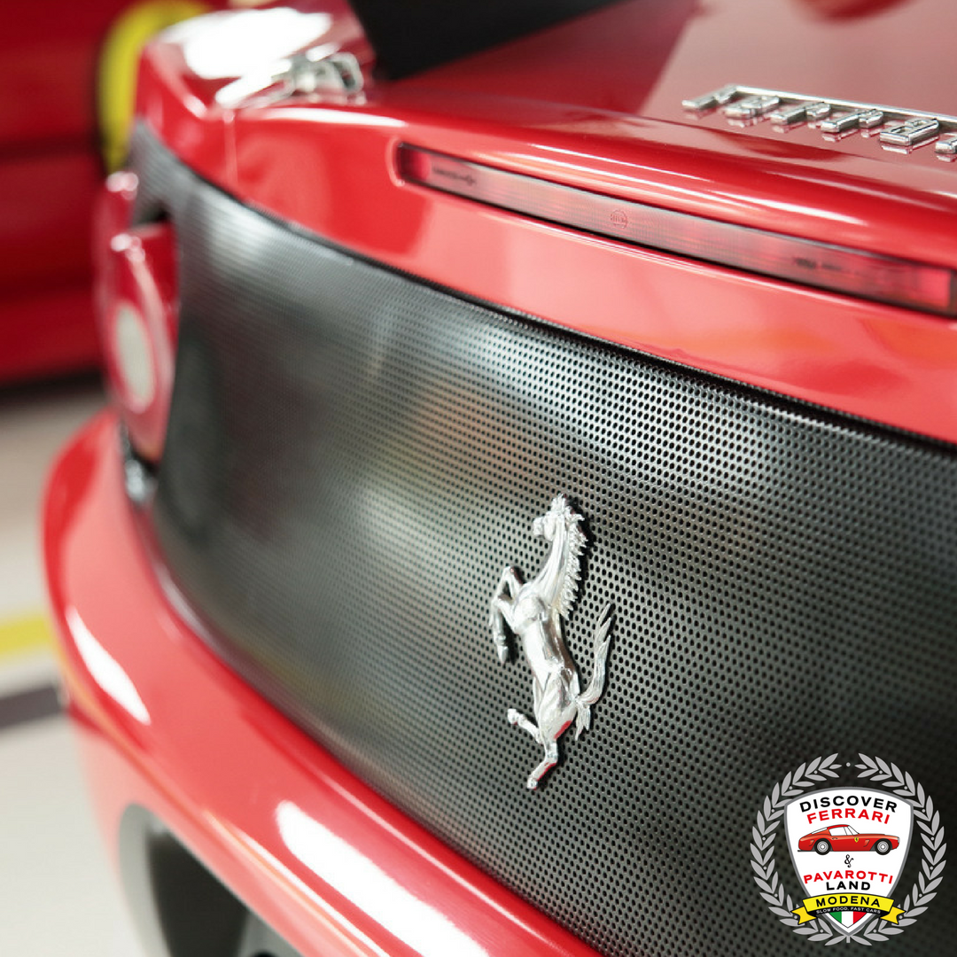FerrariPavarottiLand tweet media