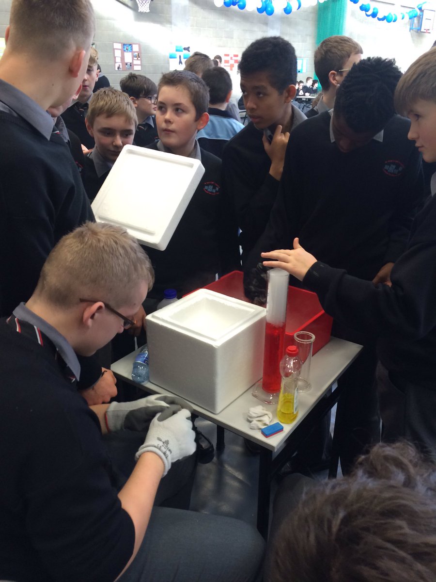 St_Marys_cbs's tweet photo. #scifest in full swing 🙇🏻🔬big welcome to the Holy Family senior who have joined us today! https://t.co/rCQNDweX6u