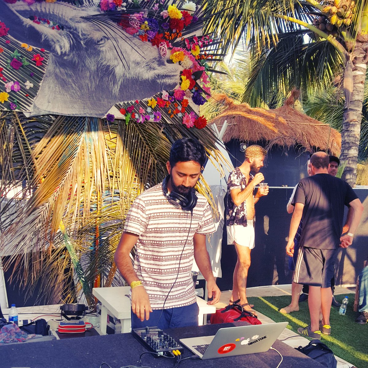 Sherpa_Land's tweet photo. Another one of the Sherp's highlights, the #SarathyKorwar DJ set on #Day3
#GOAT #Marbela #Goa #Sherpagram https://t.co/RIuOro5KFs