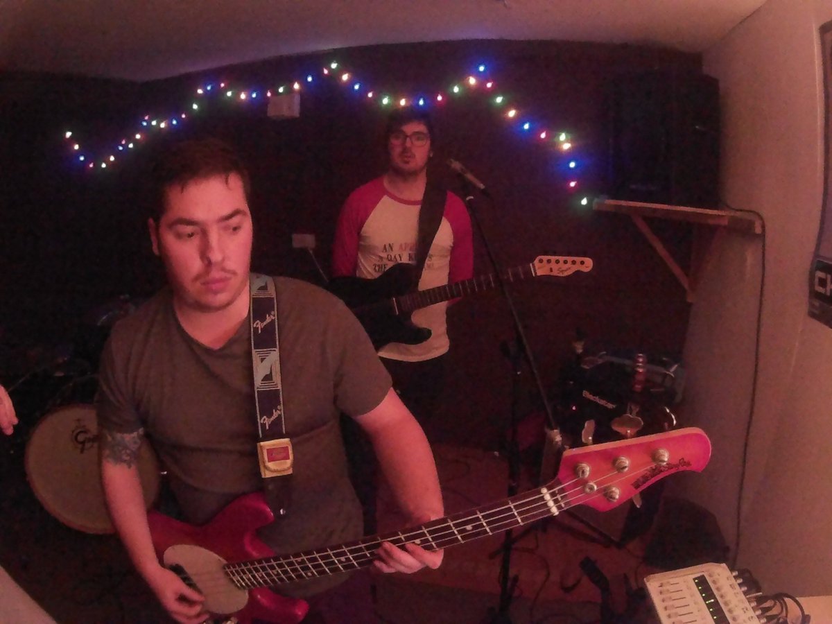KurtForce's tweet photo. Recording a live Video! #juniperwolf #bandlife https://t.co/6maEq8gD7S