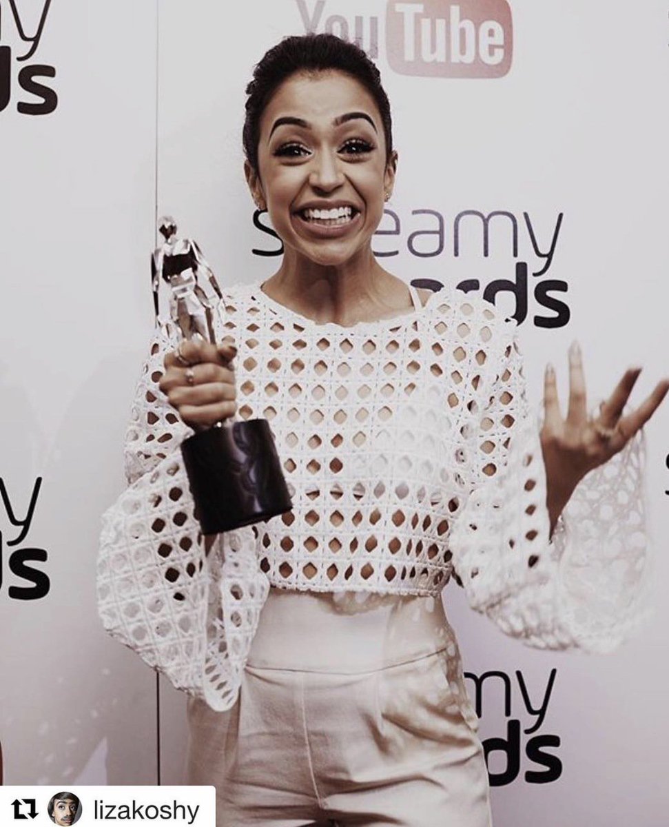 #TBT to when #lizakoshy won a ! just one of the 25 social media ⭐️s in #fmlthemovie. → getfml.com/lk2