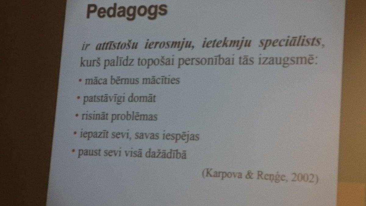 DaigaKalnina's tweet photo. Kas ir pedagogs? Pārdomas rosinošu jautājumu @universitatelv konferences Pedagoģijas sekcijā uzdod @LiepU profesore Alīda Samuseviča https://t.co/gGvsGTqSx5