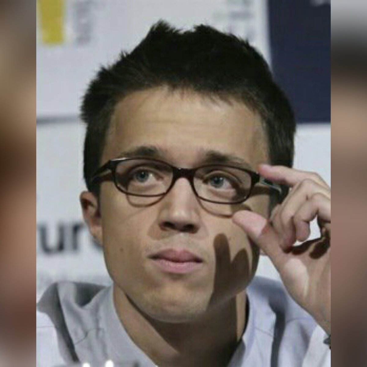 GarcRevuelta's tweet photo. La gente voto con ilusión de cambiar este pais! Bochornoso el espectáculo que esta montando Errejon! Importante es el pueblo, no el sillón ! https://t.co/orlj7G3HgK