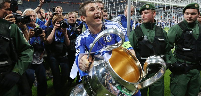 ElDeportivoLT's tweet photo. ⚽️ Lampard anuncia su retiro tras 21 años de carrera https://t.co/Bqy8yv4oNN https://t.co/qA2EbDbnms