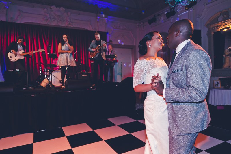 Warble_Ents's tweet photo. Do you think wedding bands cost too much? https://t.co/gKJXdb54Fv #WeddingBands #BandforWeddings #WeddingEntertainment https://t.co/onkl8nlL7n