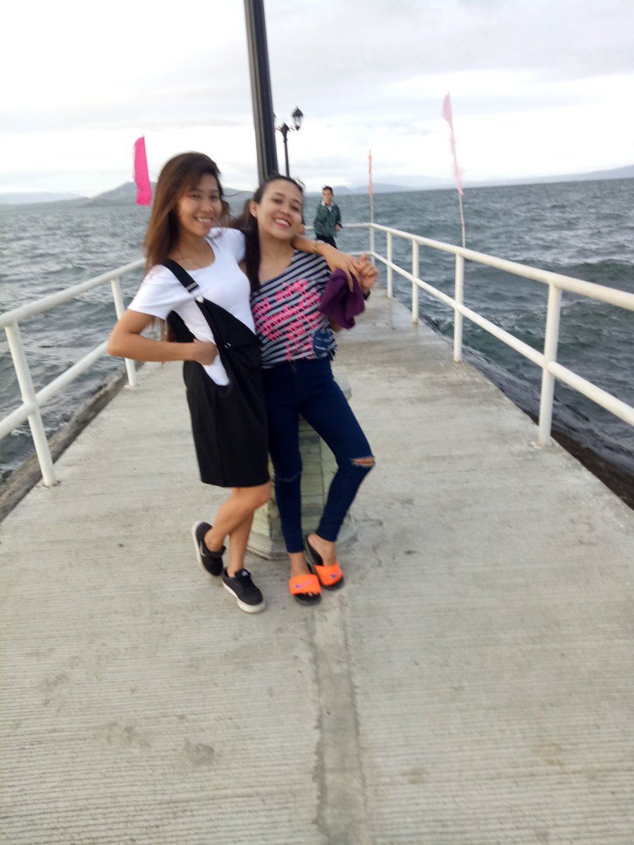 angge2580's tweet photo. Miss ko na tong babae na to, na kinakapatid ko 😭😔 Sana bumalik na tayo sa dati 😪 Imisssyou so muchh 😔 Iloveyou na sagad 😘❤ https://t.co/qyj4cfPxjD