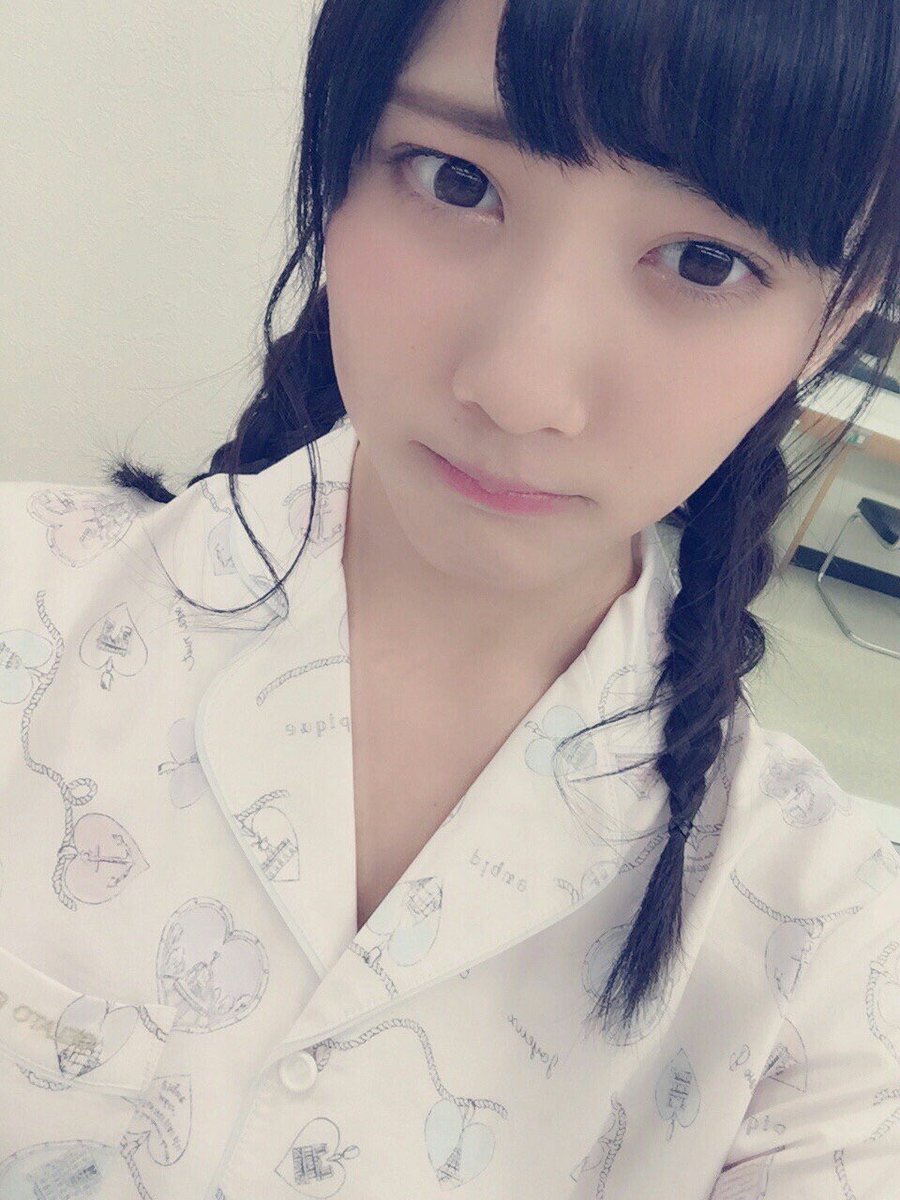 fukutea46's tweet photo. 純奈ってさ、見たら思わず笑いが出てくるくらい可愛いよね。可愛すぎるよね。 https://t.co/ZL5qivvZ7L
