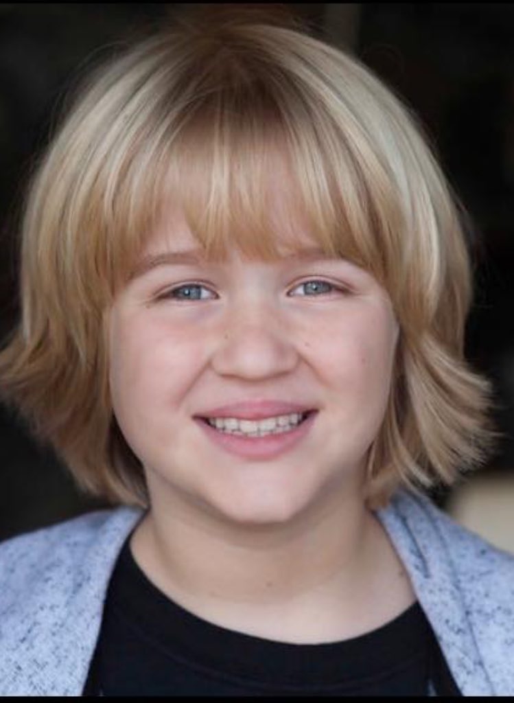 BobbyBatson06's tweet photo. New head shots! #pilotseason #actorslife #childactor #clintNapier #Headshots #bobbyBatson #pmtrocks #averysisters @ClintNapier https://t.co/czJjlmewBn