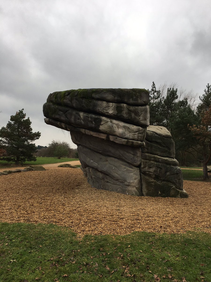 NNTherapeutic's tweet image. Fantastic Bouldering rocks @FairlopWaters Ilford, free to the public to use #GreatResource #Nature #AdventureTherapy