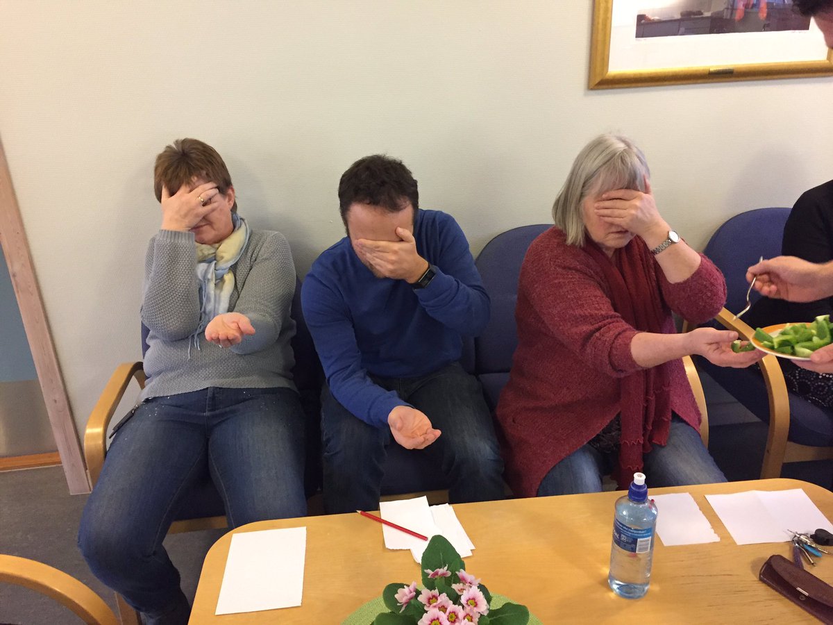 HanneKMH's tweet photo. Paprikasmaking rett og slett! #vigutvikling #vigpause #vigkonkurranse @eivstra @grethe_kken https://t.co/5vDb1VK4jj