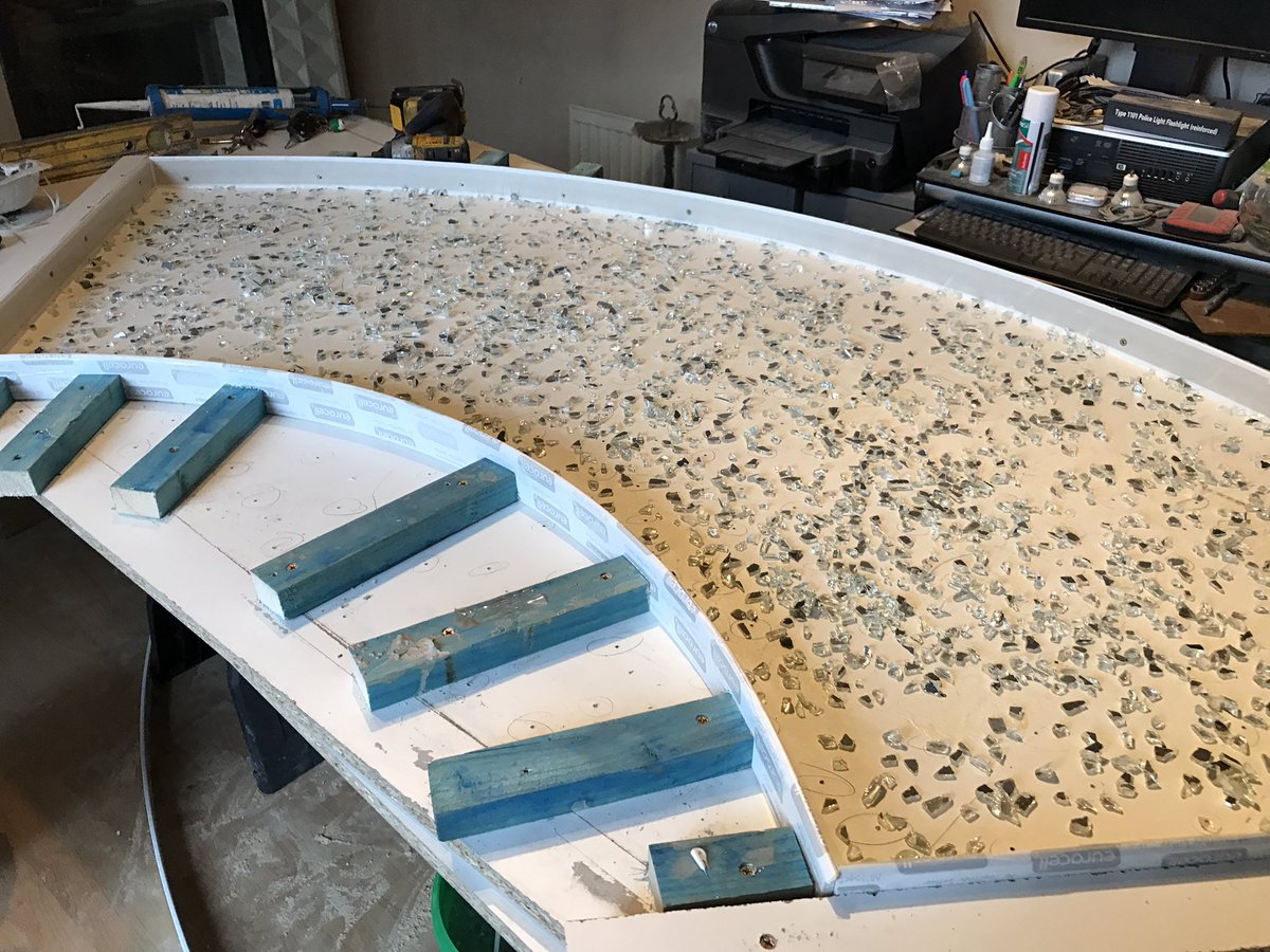 elliotcraig6's tweet photo. Reverse cast concrete worktop with mirror clippings #polishedconcrete #bespoke #kitchen #kitchendesign https://t.co/RS2EjwDHNT