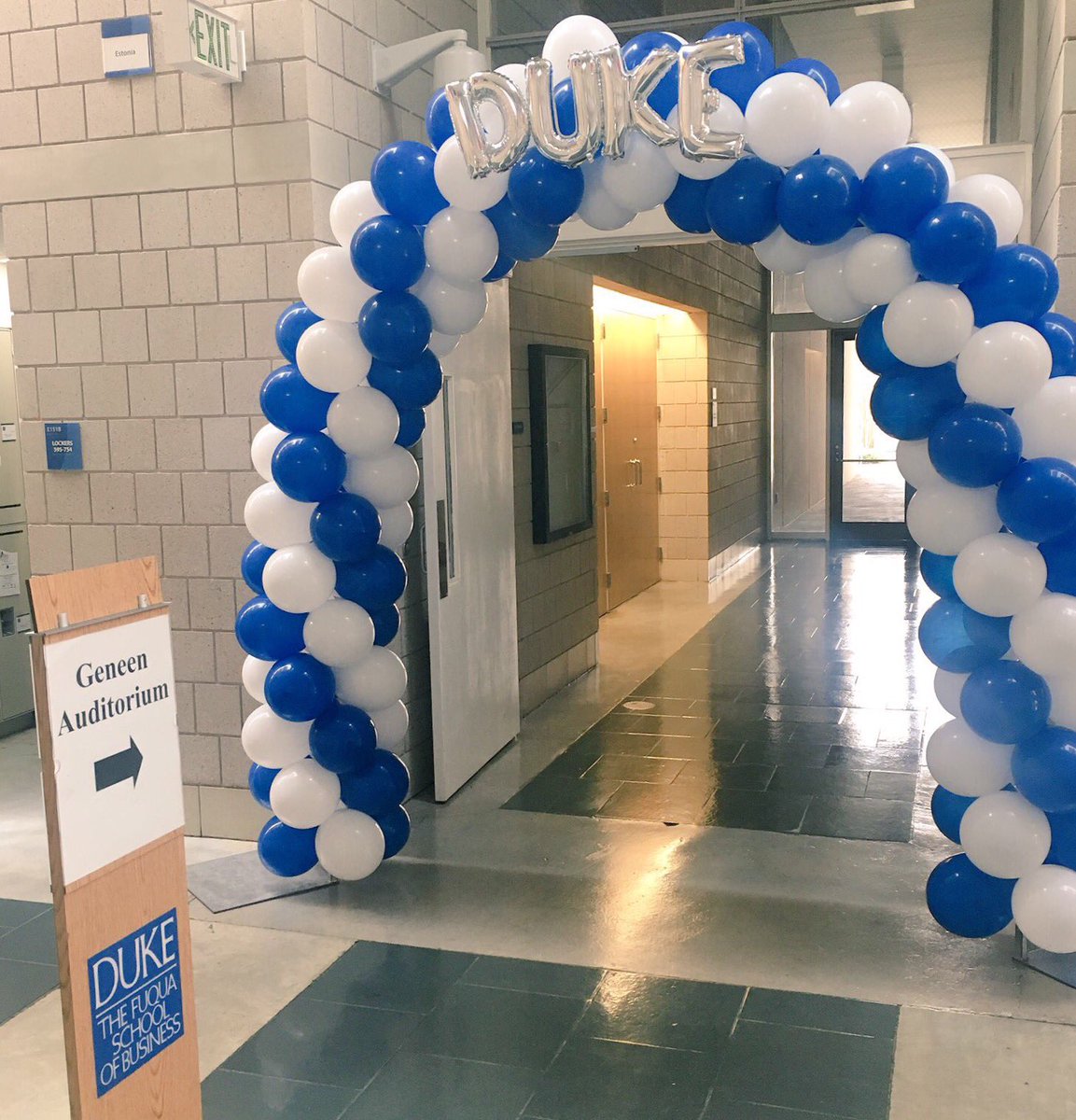 Andy_Medlin's tweet photo. Getting ready for a big weekend at work. 125 future MBAs in the house for #dukebdw https://t.co/oEcx2J9P8Y