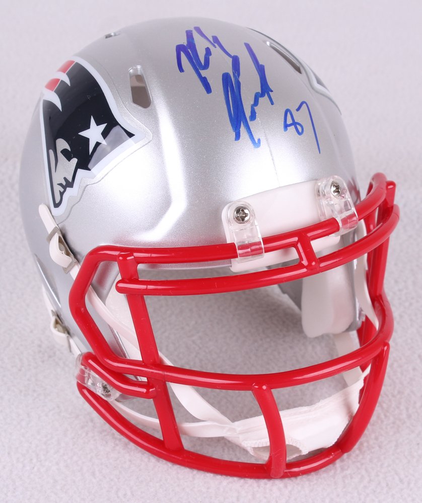 Retweet to win Signed Mini Helmet. Winner picked tonight.
FINAL DAY TO ENTER:
GronkNationRaffle.com to win THE ULTIMATE SUBER BOWL PACKAGE