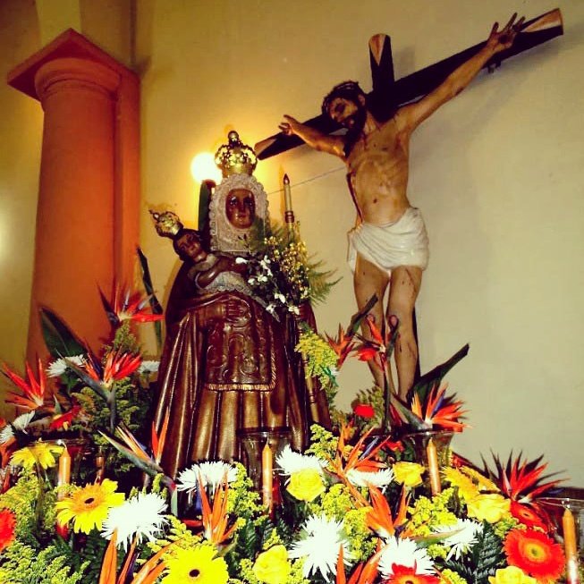hobby2000's tweet photo. #2F Festividad de la más hermosa y morena! Virgen de la Candelaria llena de luz y paz cada rincón de Venezuela. #VirgenDeLaCandelaria https://t.co/wVzRzTyWC6