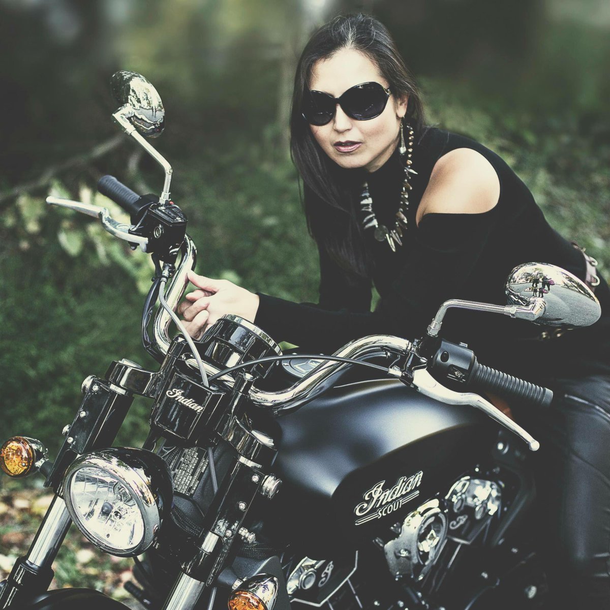 OhMyGOFF's tweet photo. My sis, @USArmy Vet,Super mom, knotter & fantastic writer who loves bikes now writing for @Fauquiertimes' #Living29: https://t.co/hOYZ1JfSxh https://t.co/ig3OjtOpq1