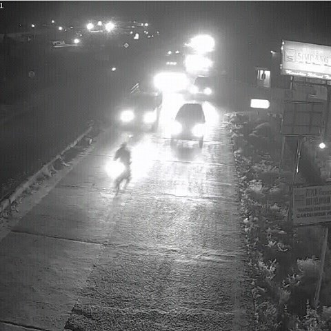 TMCPOLRESSERGAI's tweet photo. 21.06 situasi lalin kota perbaungan arah medan maupun tebing terpantau lancar @NTMCLantasPolri @korlantas @RadioElshinta @ditlantassumut https://t.co/G7rq8EGEnf