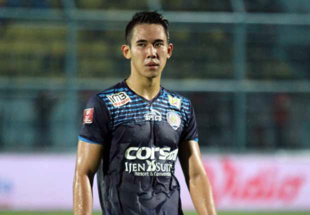 Persija boyong Ryuji Utomo dan Pandi Lestaluhu ke Piala Presiden jacatra.net/read/1080-pers… #Persija #Jakarta #PialaPresiden