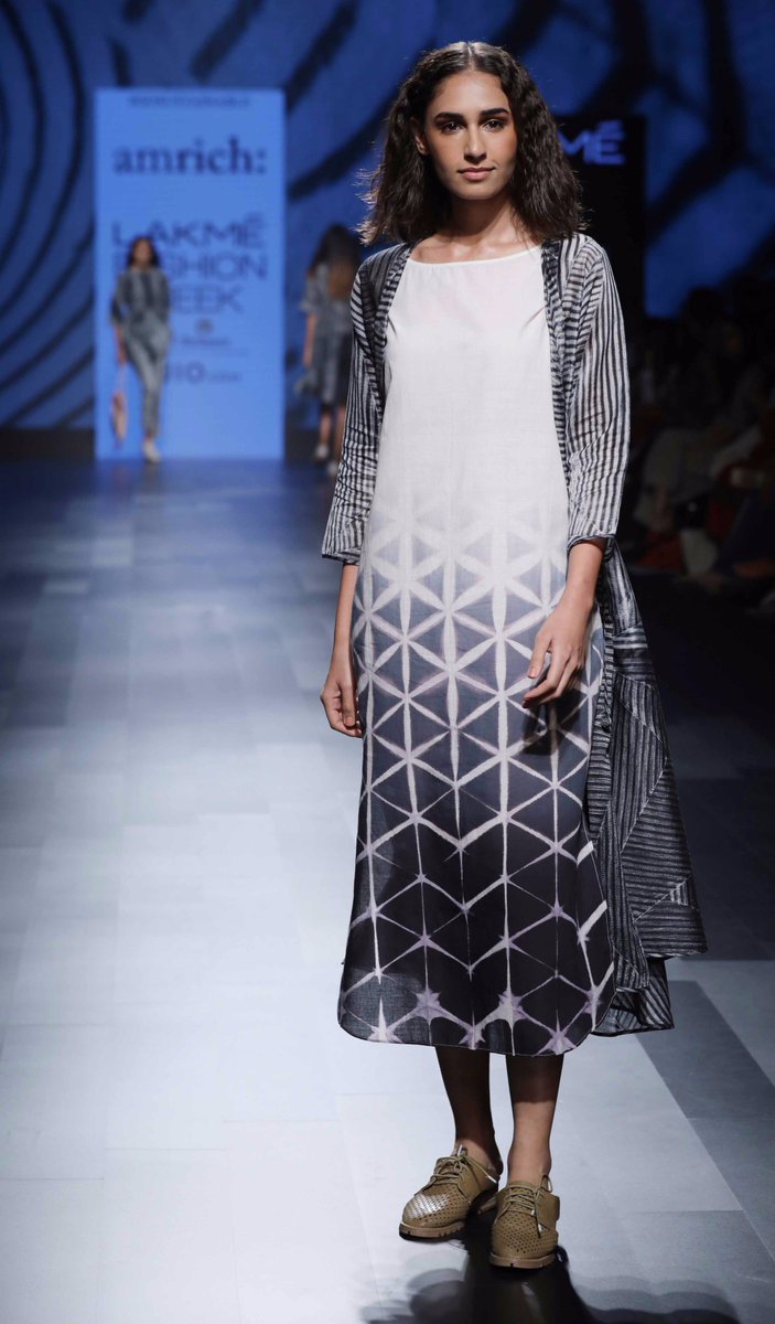 LakmeFashionWk's tweet photo. #LakmeFashionWeek Summer/Resort 2017 presents @AmrichDesigns Sayantan Sarkar @sohamdaveny 

#GoSustainable #5DaysOfFashion #Fashion https://t.co/o0aL5DNScJ