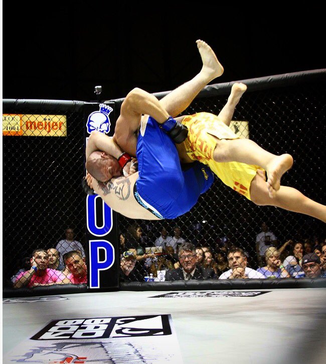 KO_Promotions's tweet photo. Nate Williams takin it to the ground at #KOP49 #MMA #MichiganMMA #Wrestle #North #DeltaPlexArena #GrandRapids #Michigan #KOP https://t.co/GL4ThHpDn4