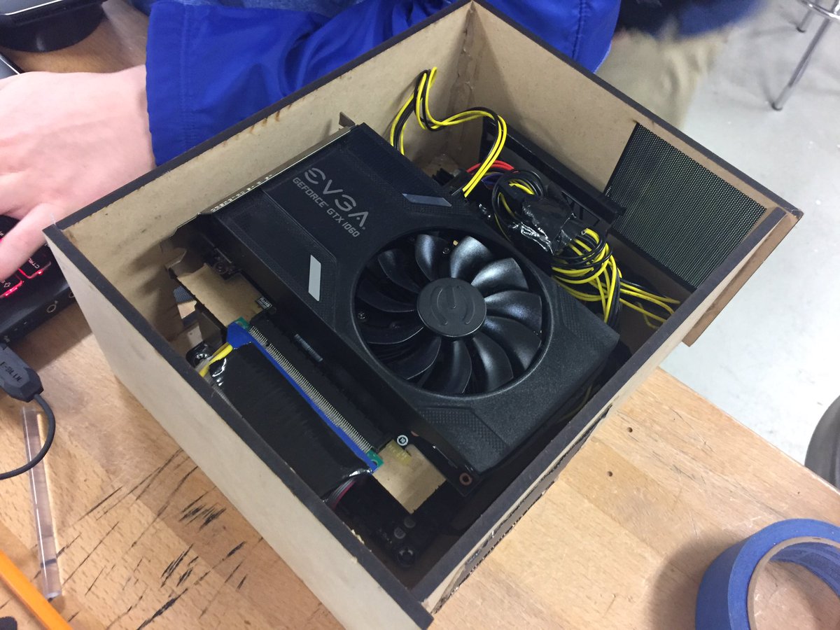 JMakins79's tweet image. @parishepiscopal @RoverChallenge team testing our virtual reality telemetry system! #solvingrealproblems #passionbasededucation #stem