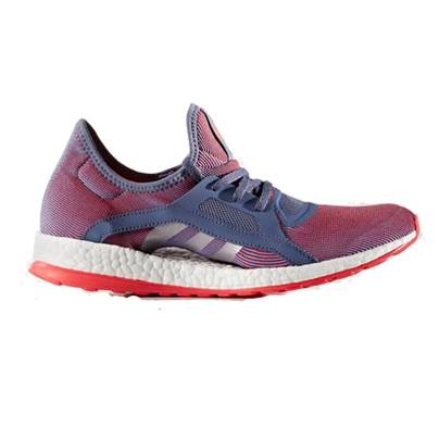 TopRunningShop's tweet photo. Hoy turno para las chicas con @adidasrunning #Supernova o #UltraBoost para quemar el asfalto 👉 https://t.co/KPlpiD0w0F #running #BeTopRunner https://t.co/jl8U070Ydm