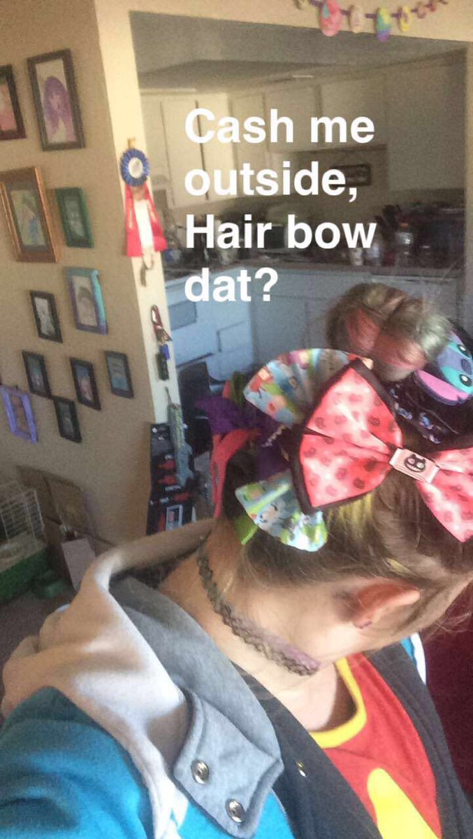 Bow meme lolz #cashmeousside #meme #MEMES #cookiecat #lelo&stitch #beautifulkatamari #hairstyle #hairstyletrends #hairbows